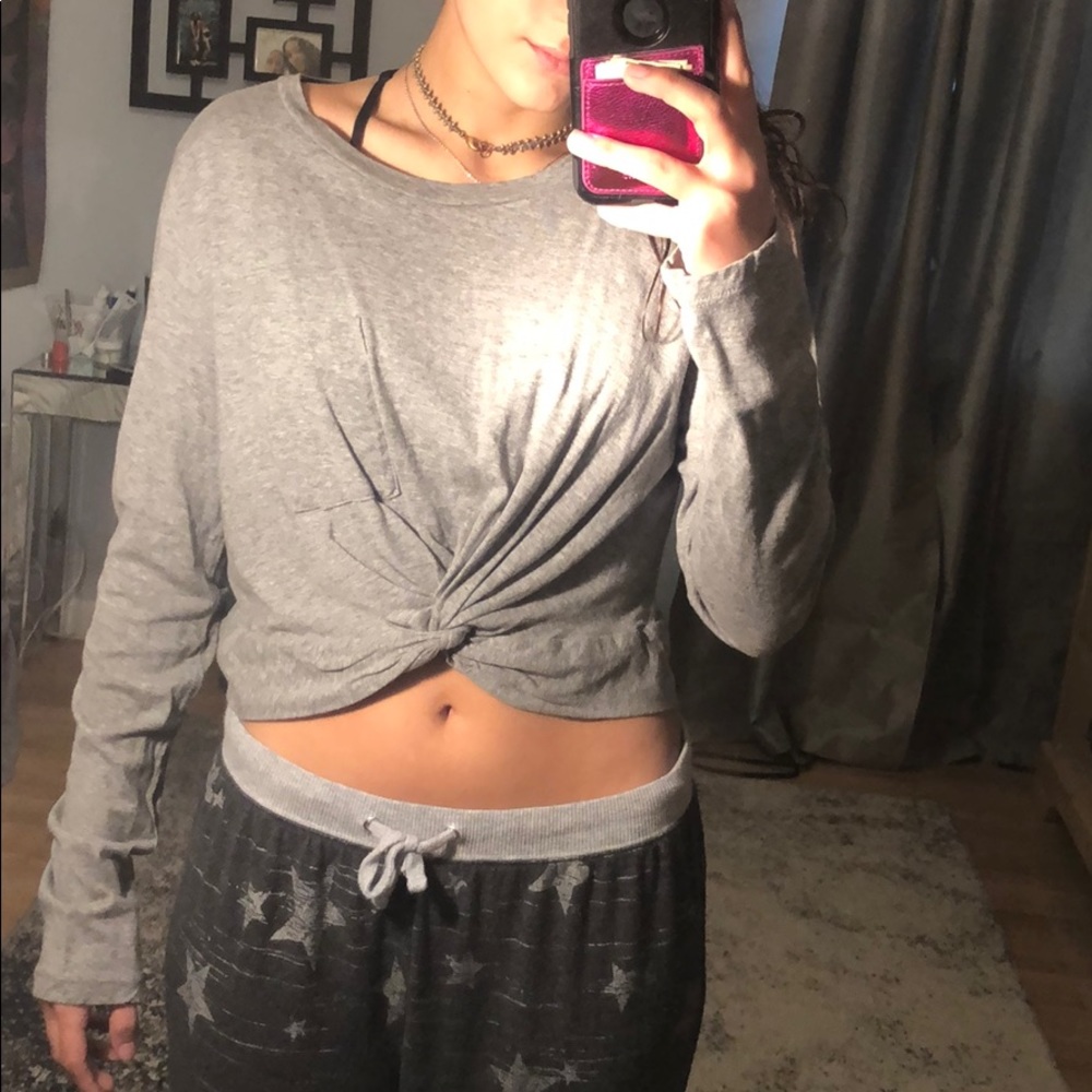 Knotted gray long sleeve